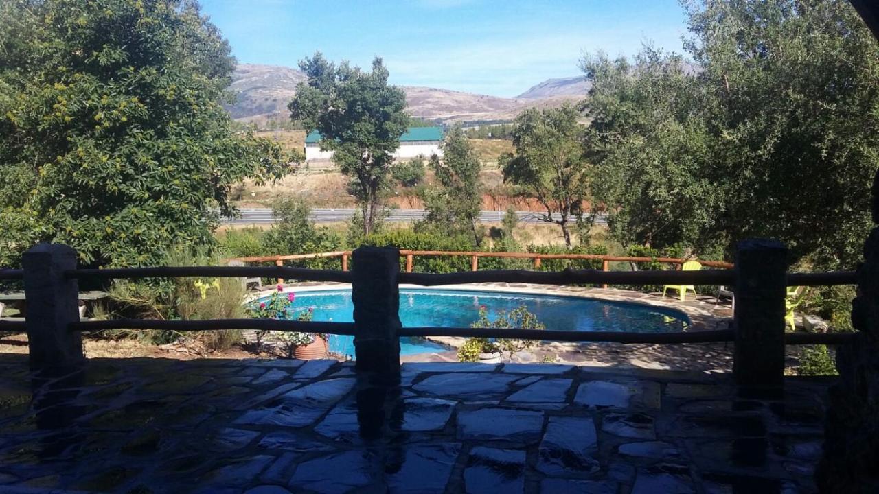 La Simona Casa Rural Perales del Puerto Bagian luar foto
