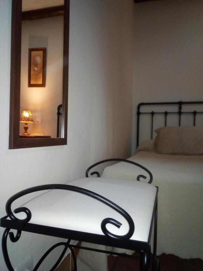 La Simona Casa Rural Perales del Puerto Bagian luar foto