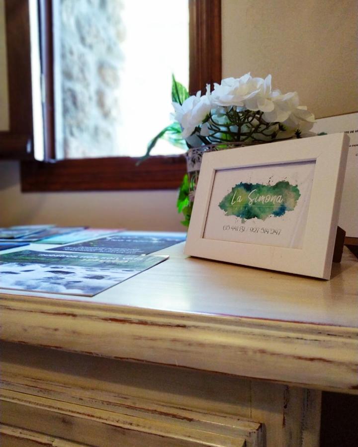 La Simona Casa Rural Perales del Puerto Bagian luar foto