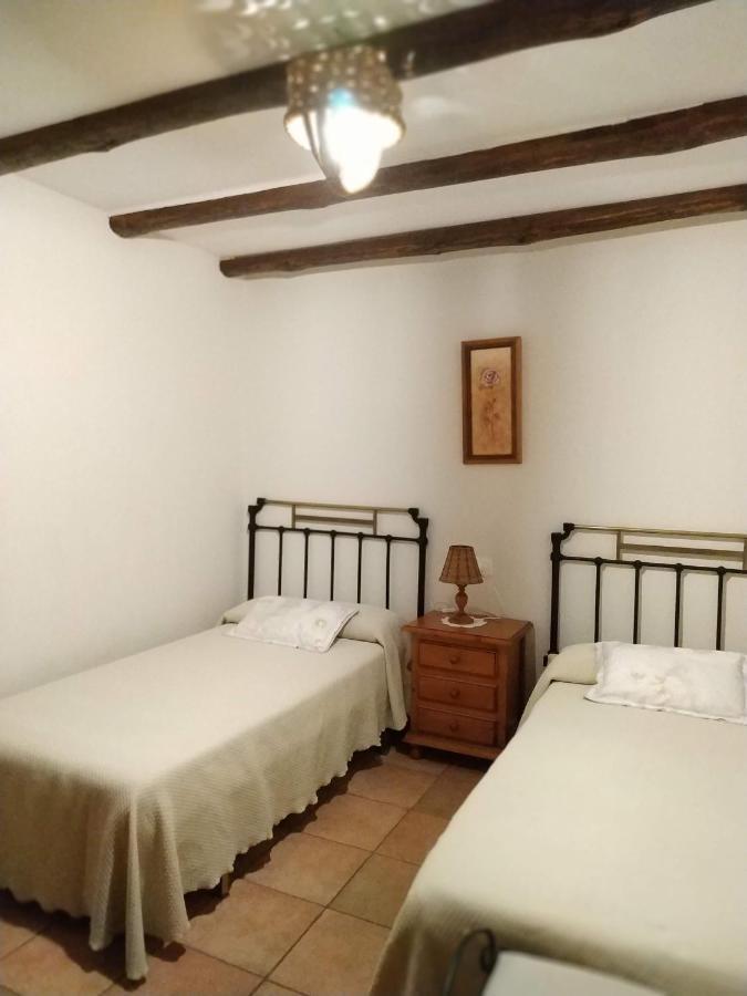 La Simona Casa Rural Perales del Puerto Bagian luar foto
