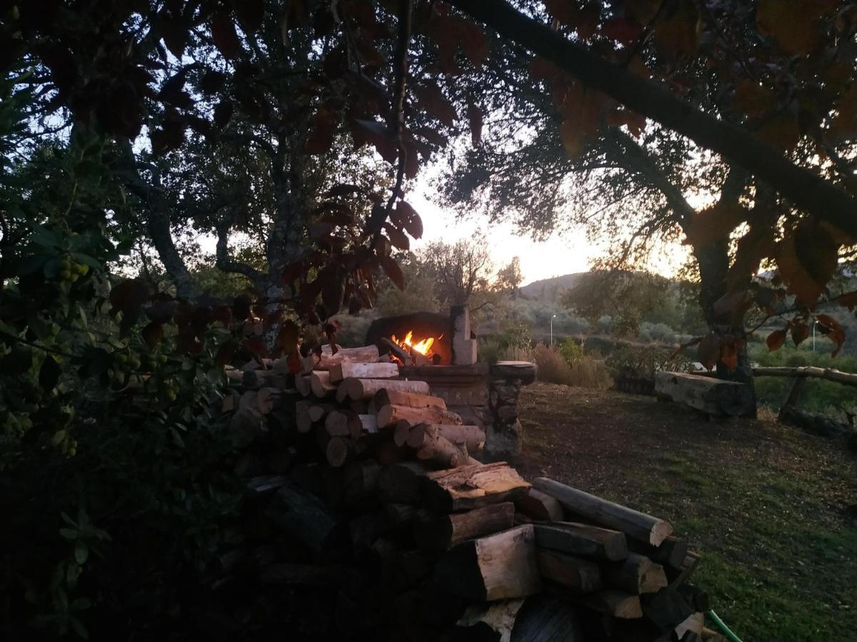 La Simona Casa Rural Perales del Puerto Bagian luar foto