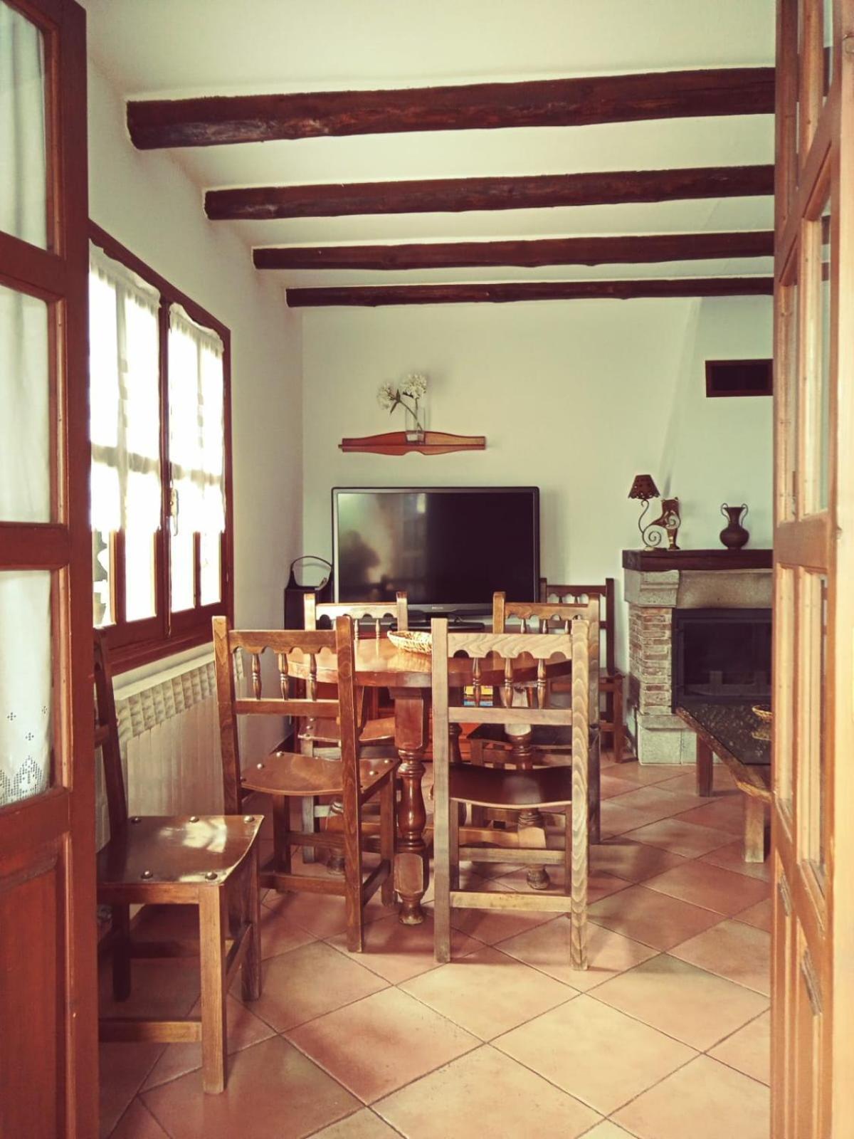 La Simona Casa Rural Perales del Puerto Bagian luar foto